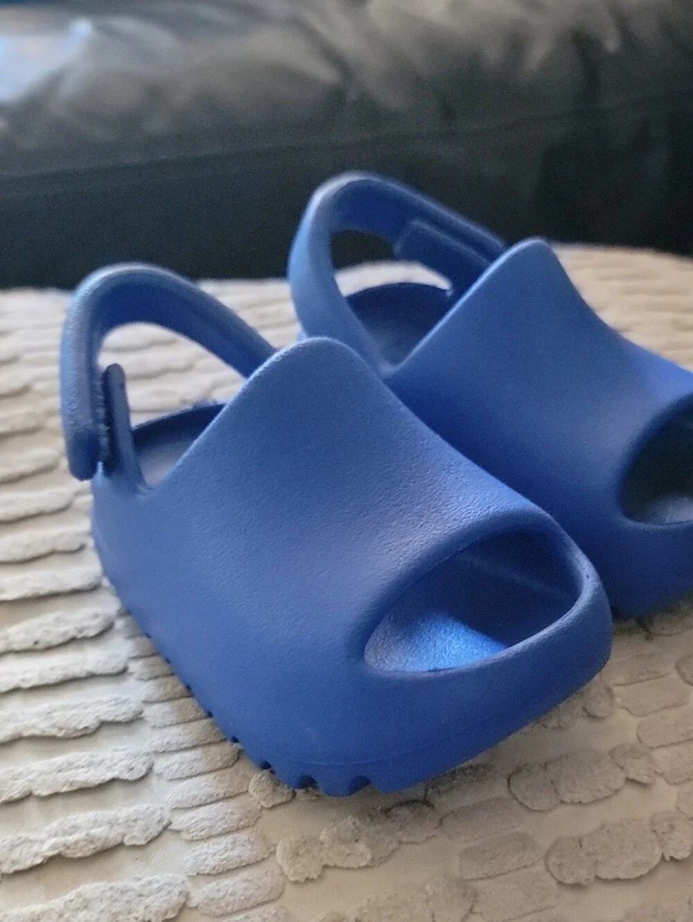 adidas Yeezy Slides Infants 'Azure'